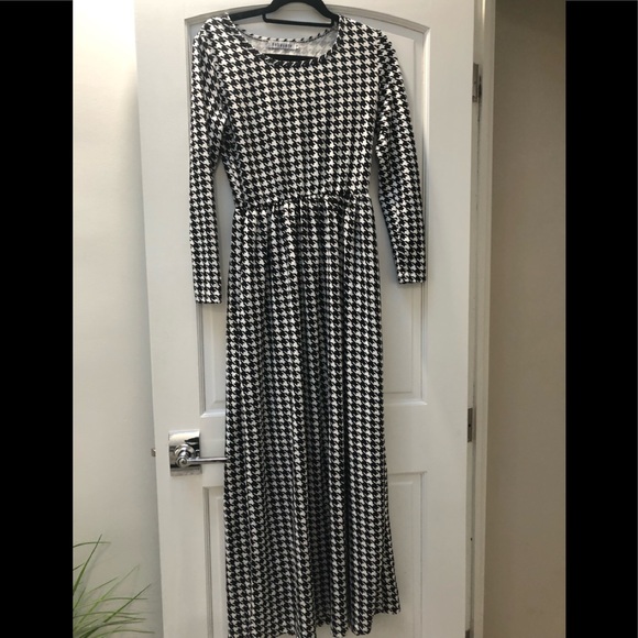 kabayare Dresses & Skirts - Kabayare maxi modest long sleeve checkered dress
